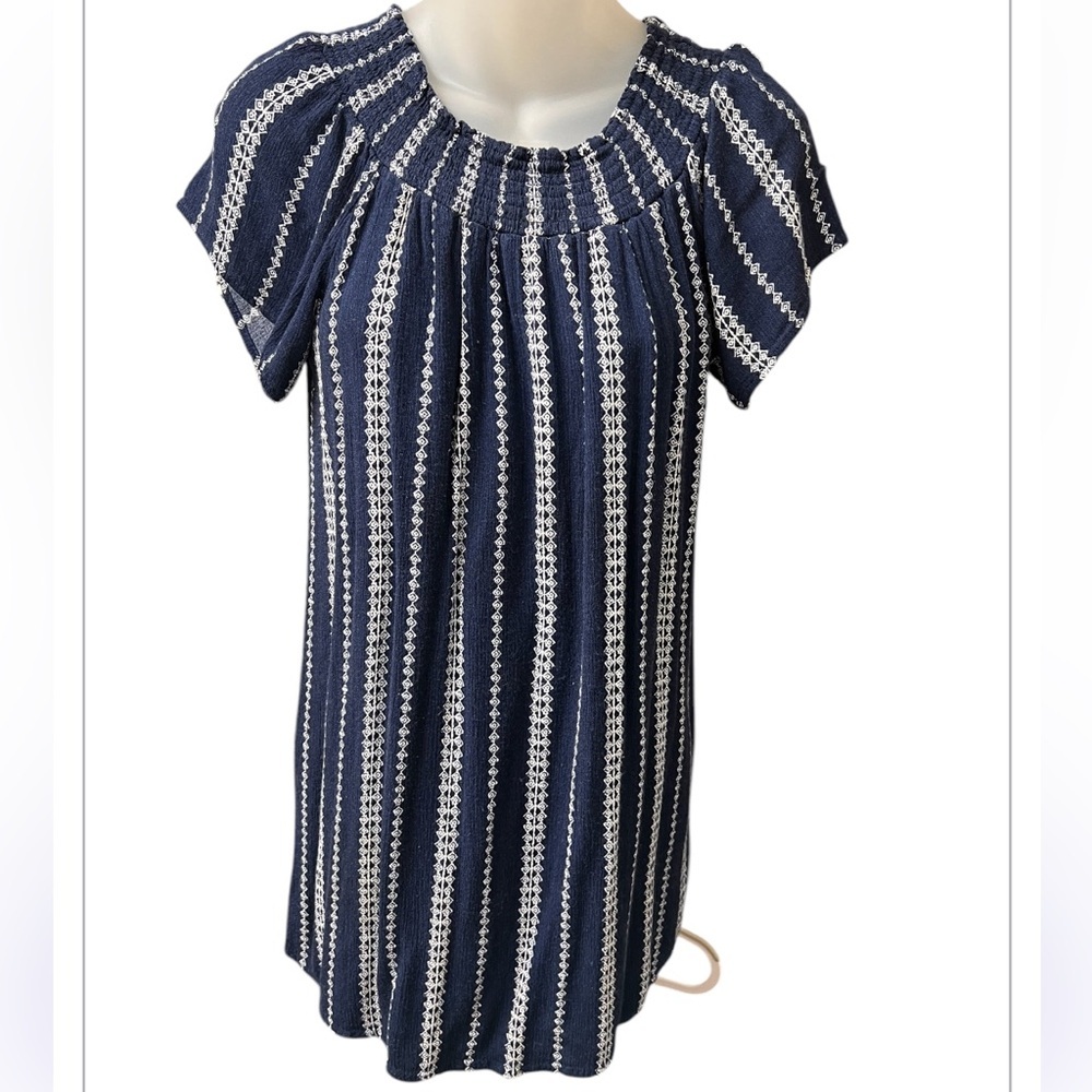 Indigo Soul Short Sleeve Navy Blue and White striped top Small